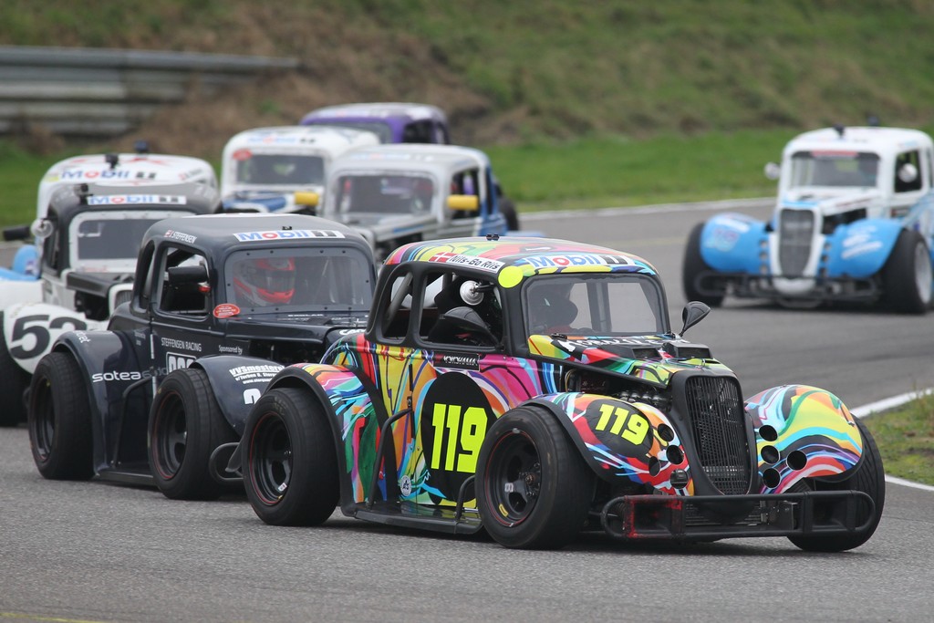 Deltager i OK Mobil 1 Legend Car Cuppen kaster sig ud i klassens 15. sæson
(Foto: Henning Smed Madsen)